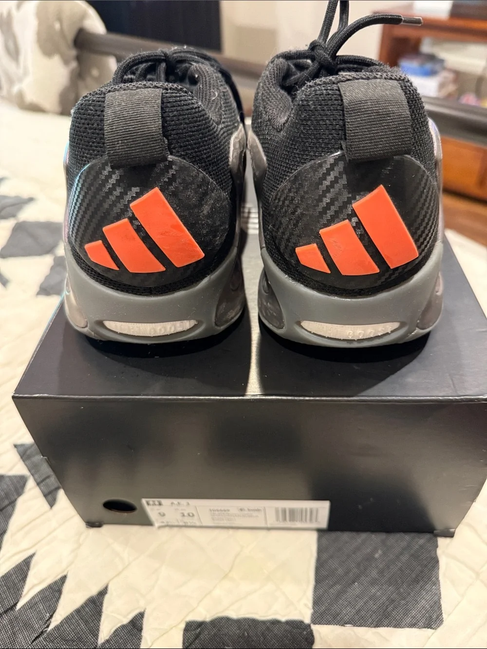 Men’s A.E. 1 basketball shoes, size 9
